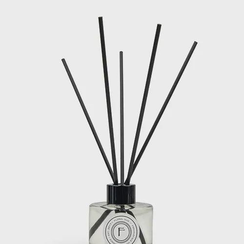 Freckleface Reed Diffuser - Floral Oud